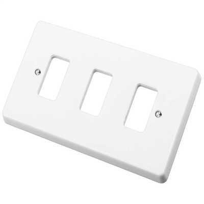 Crabtree 3 Gang Grid Front Plate White (5573) | CEF