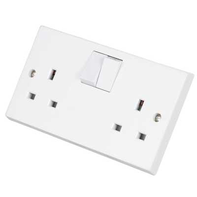 Volex 13A DP 2 Gang Switched Socket White (VX1500/D) | CEF