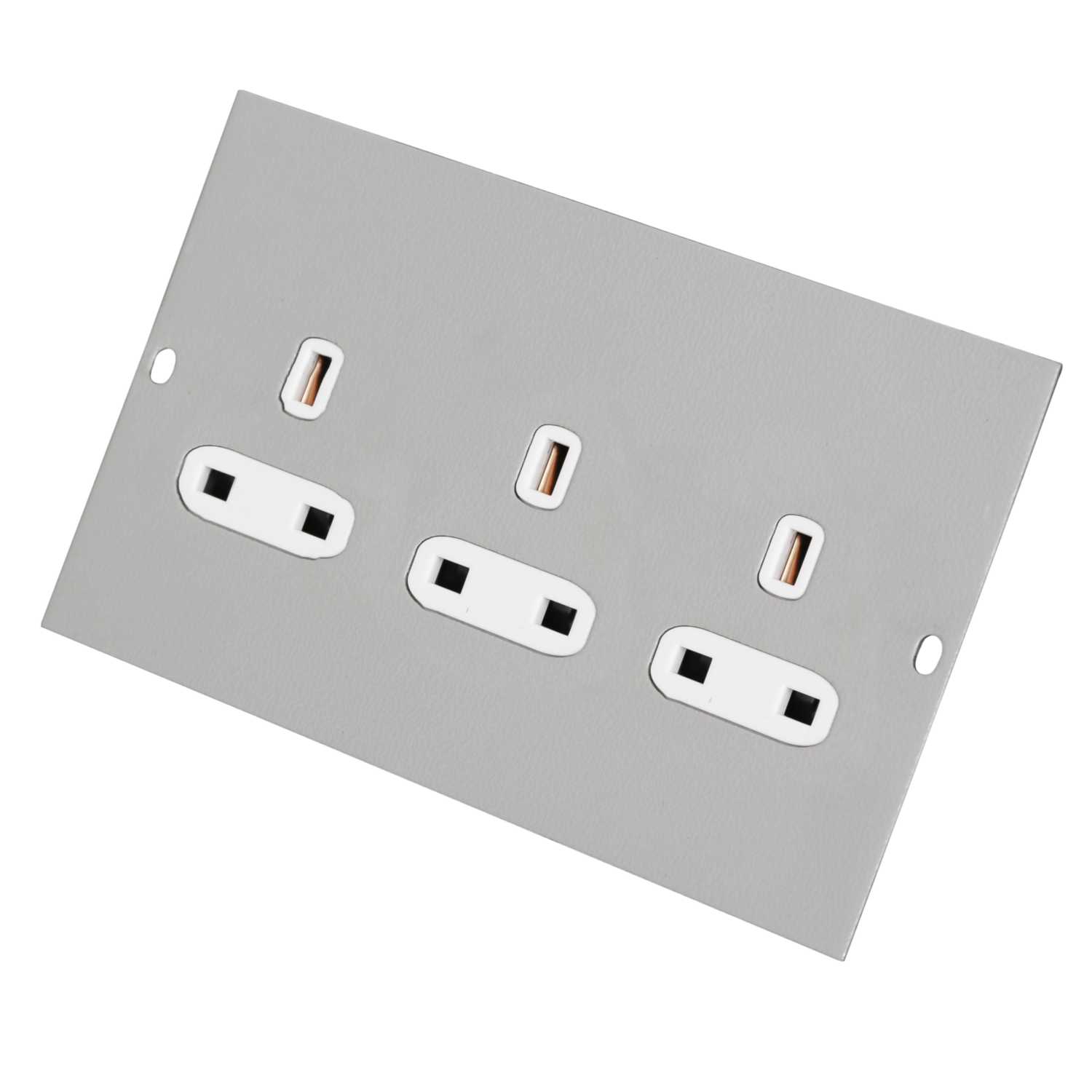 Electrak 3 Gang Unswitched Socket Outlet Low Noise (CR044) CEF